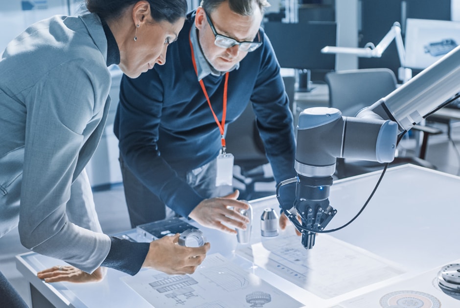How digital twin technology is critical to the future of the engineering and construction industry Digital twin technology is transforming the engineering and construction industry