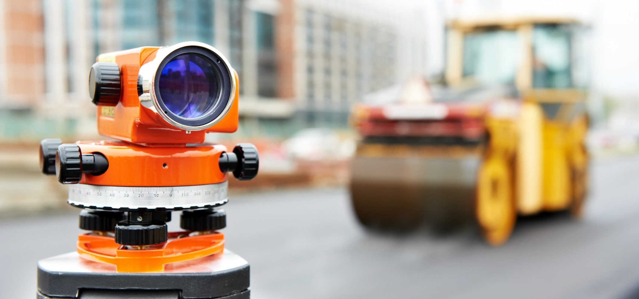 Arcadis en Cyclomedia storten zich op digitale weginspecties Wegwerkzaamheden met een wals.