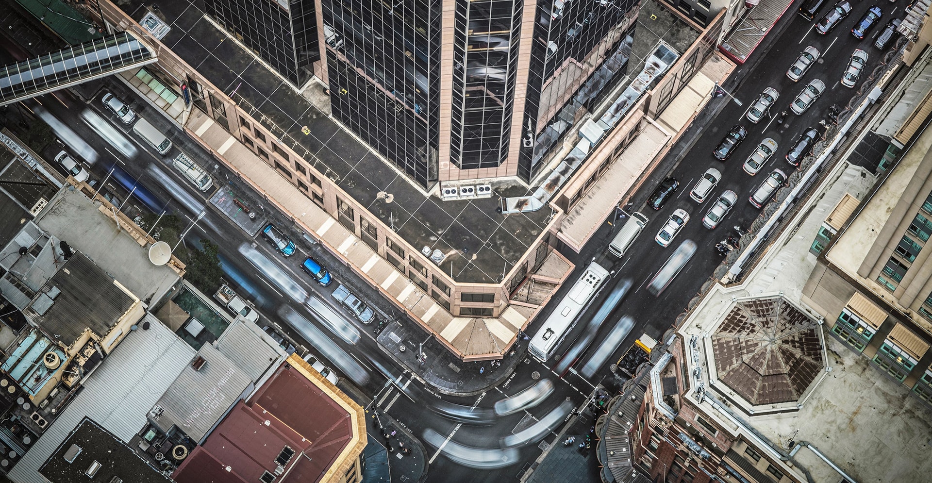 Arcadis partners with Shenzhen Bus Group to collaborate on Fleet Electrification Transition Services in Australia
