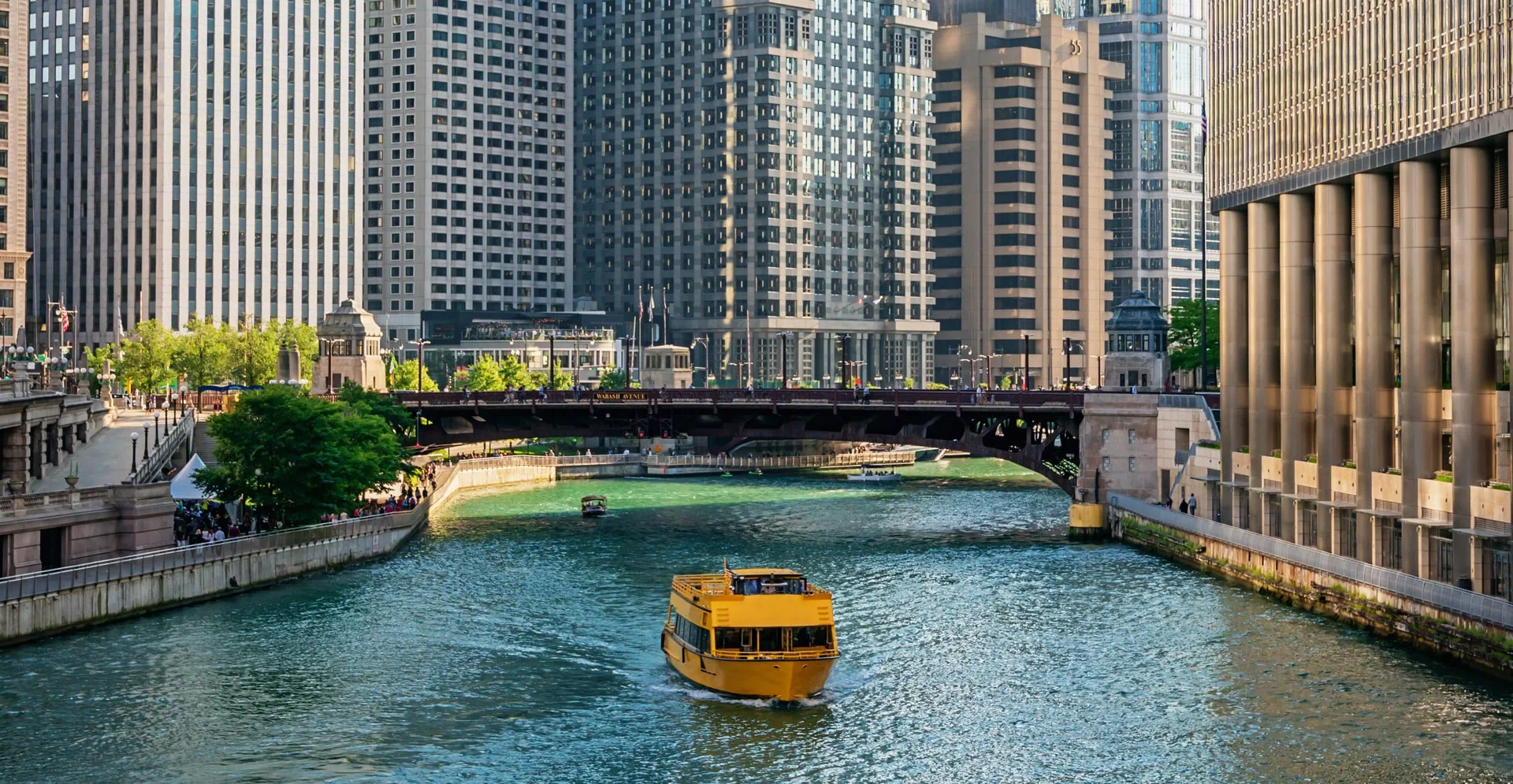 Chicago River Tourboat Between Downtown Chicago Skyscrapers