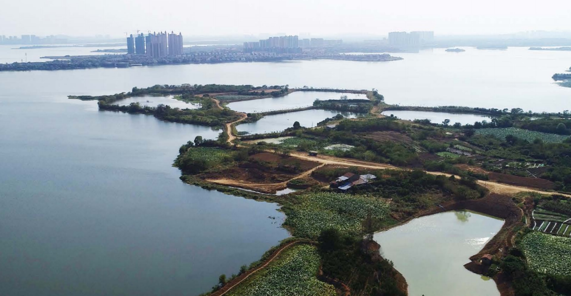 凯谛思团队在中法半岛小镇构建生态排水系统