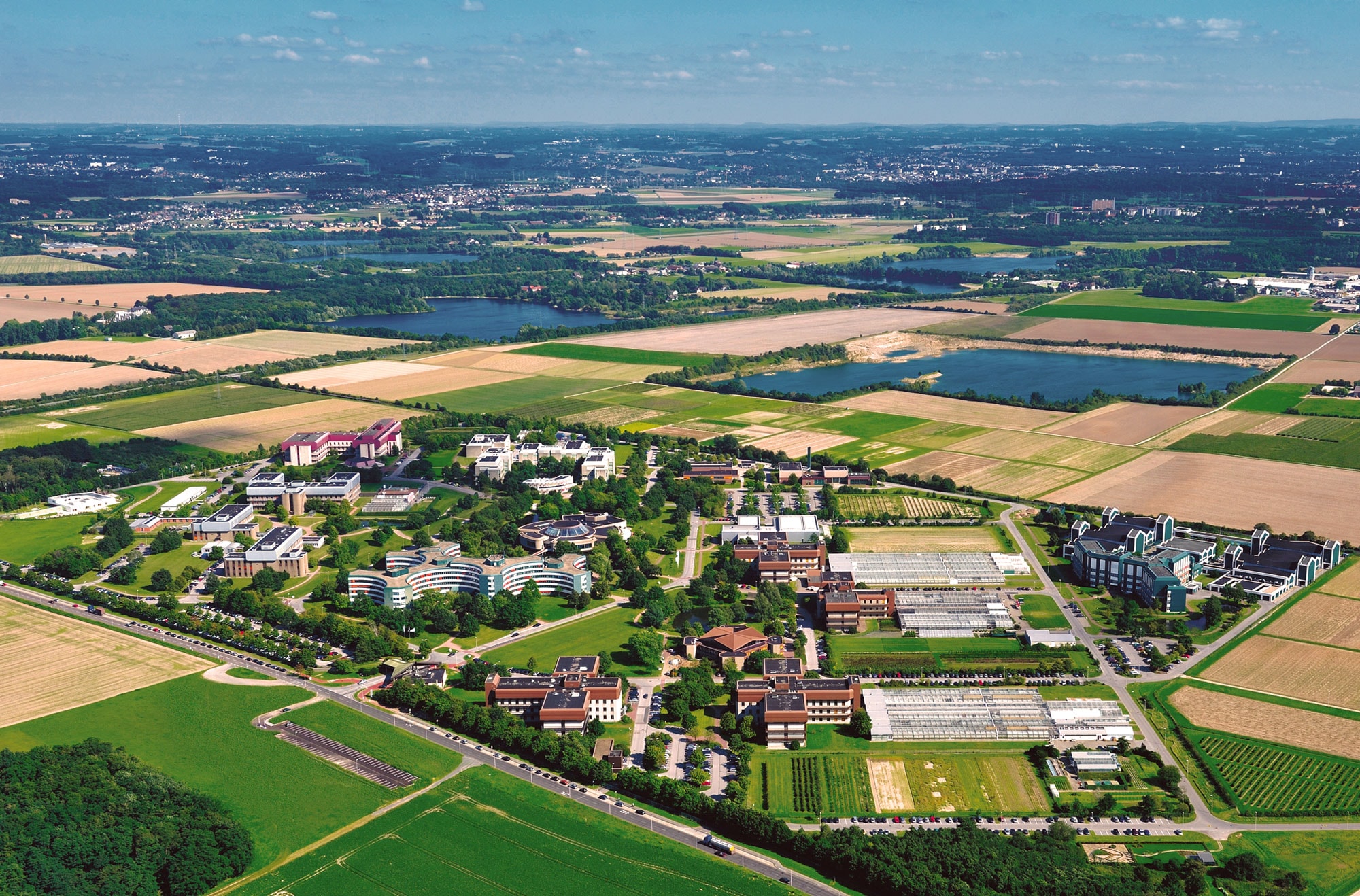 Luftbild des Standorts von Bayer in Monheim
