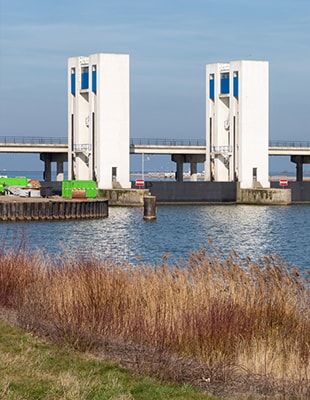 Vlot en veilig over bruggen en door sluizen